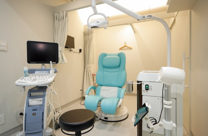 福岡市南区高宮／医療モール／産婦人科 医院写真