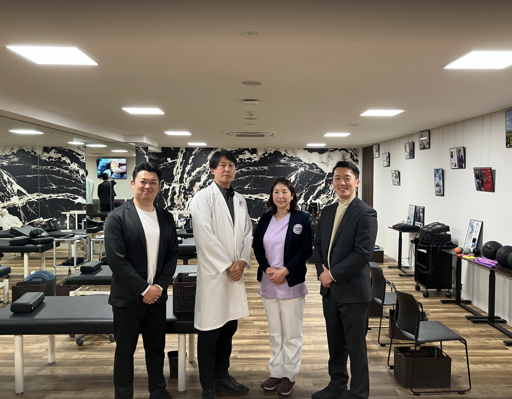 福岡市博多区博多駅南／オフィビル／整形外科 医院写真